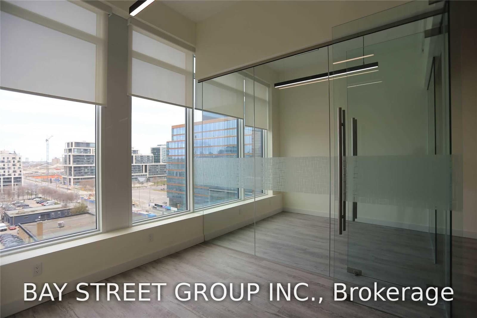 130 Queens Quay E, Unit 611 thumbnail 12