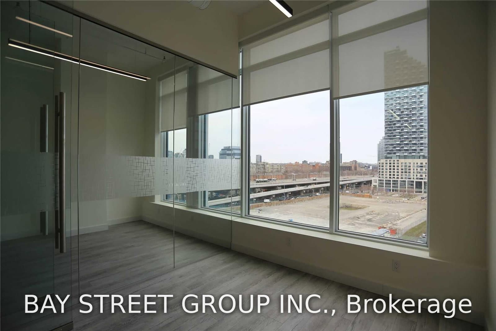 130 Queens Quay E, Unit 611 thumbnail 13