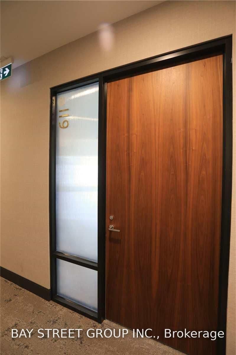 130 Queens Quay E, Unit 611 thumbnail 7
