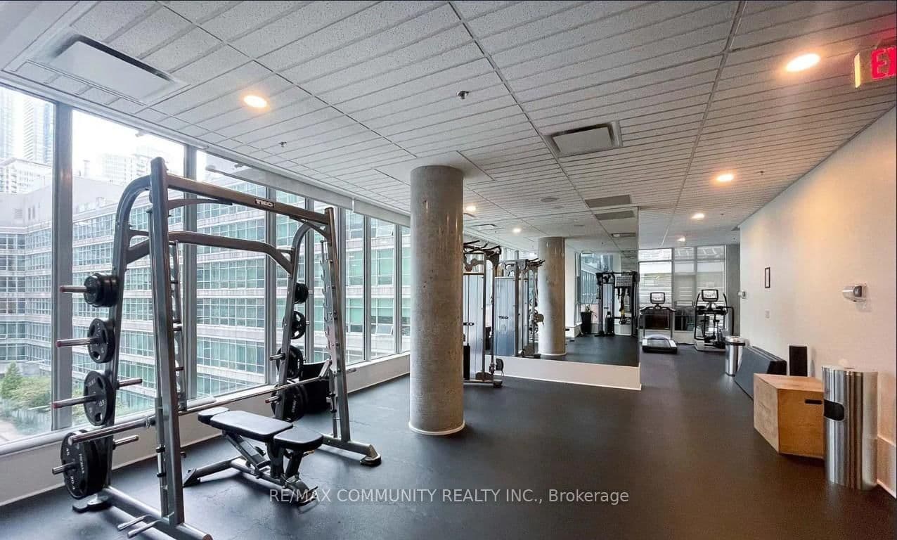 375 King Street W, Unit 1708 thumbnail 25