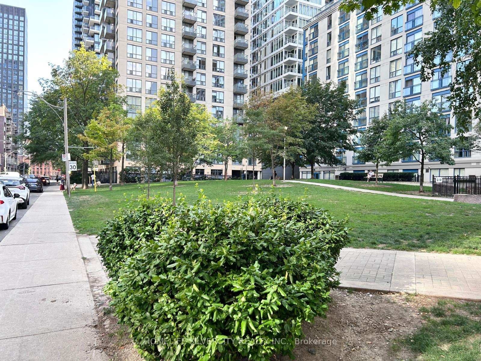 76 Shuter Street, Unit 302 thumbnail 14
