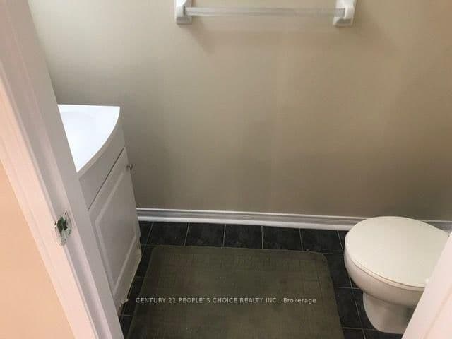 988 Sheppard Avenue W, Unit 1 thumbnail 3