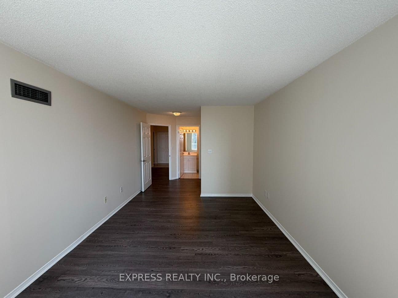 39 Pemberton Avenue, Unit 715 thumbnail 7