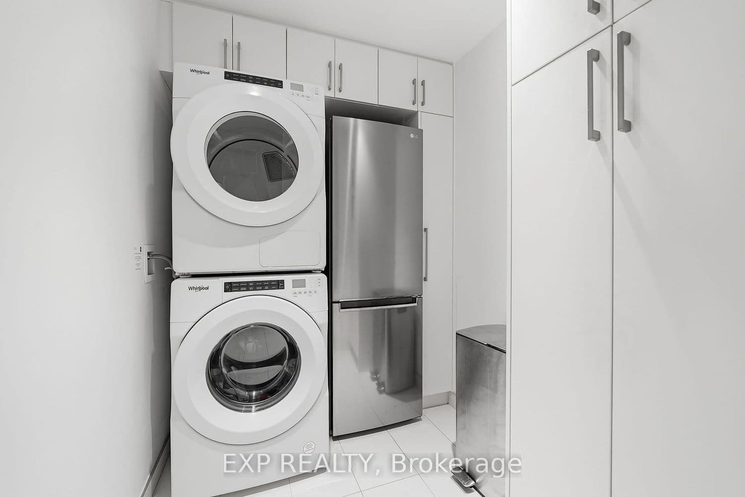 30 Inn On The Park Drive, Unit 2301 thumbnail 19