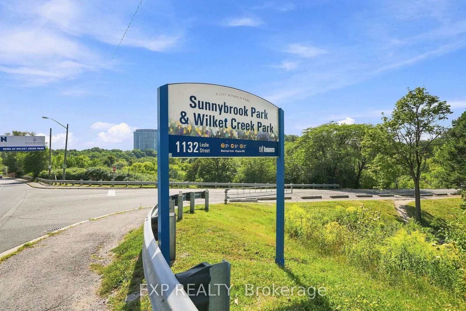 30 Inn On The Park Drive, Unit 2301 thumbnail 39