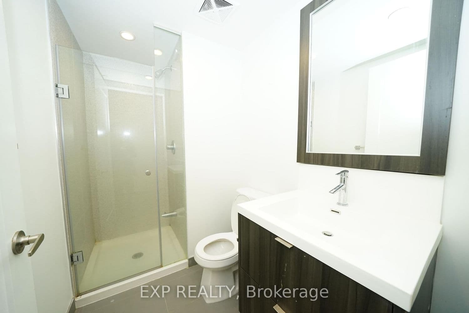 38 Cameron Street, Unit 307 thumbnail 11