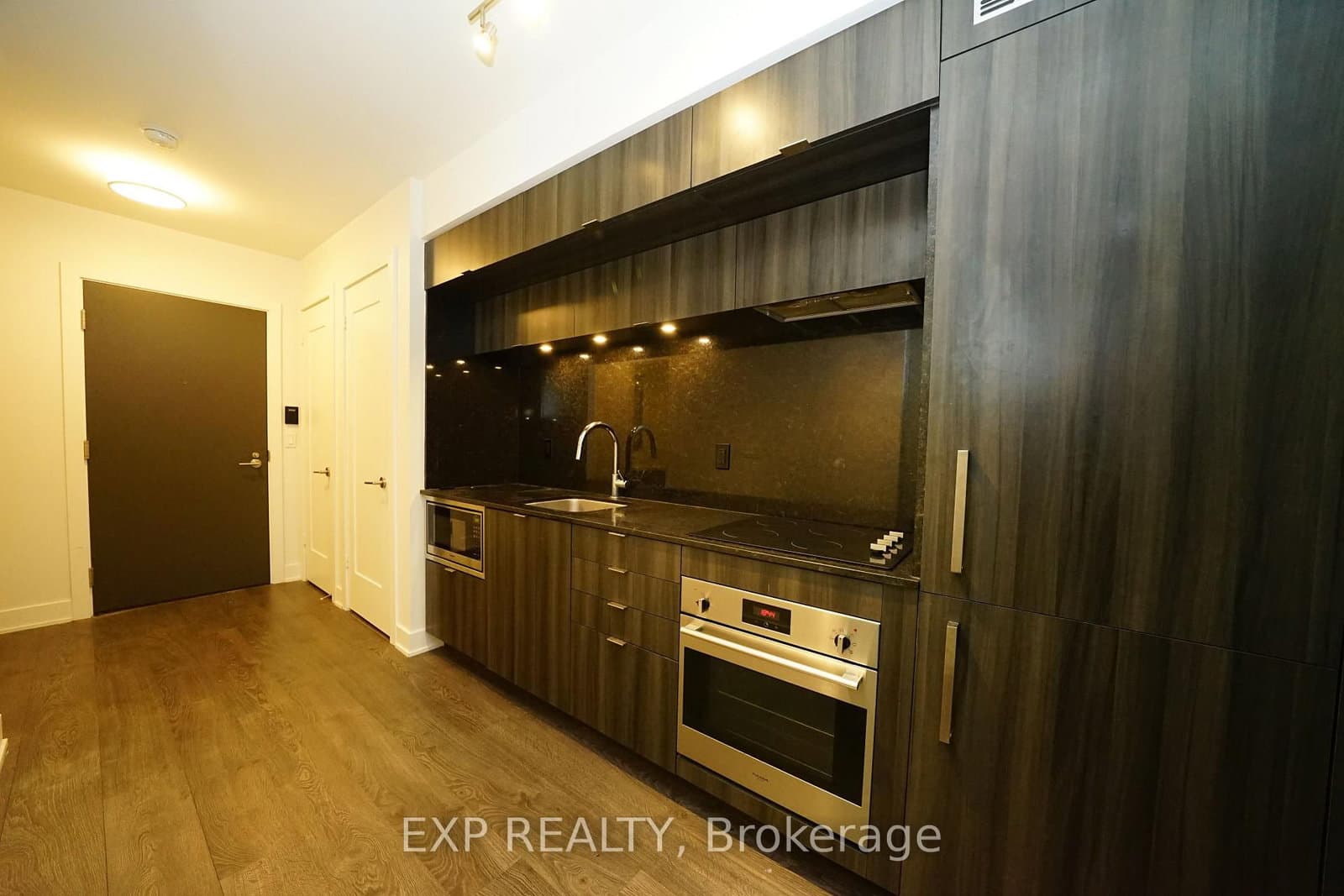 38 Cameron Street, Unit 307 thumbnail 5
