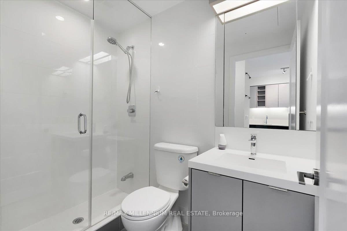 101 Erskine Avenue, Unit 1105 thumbnail 21