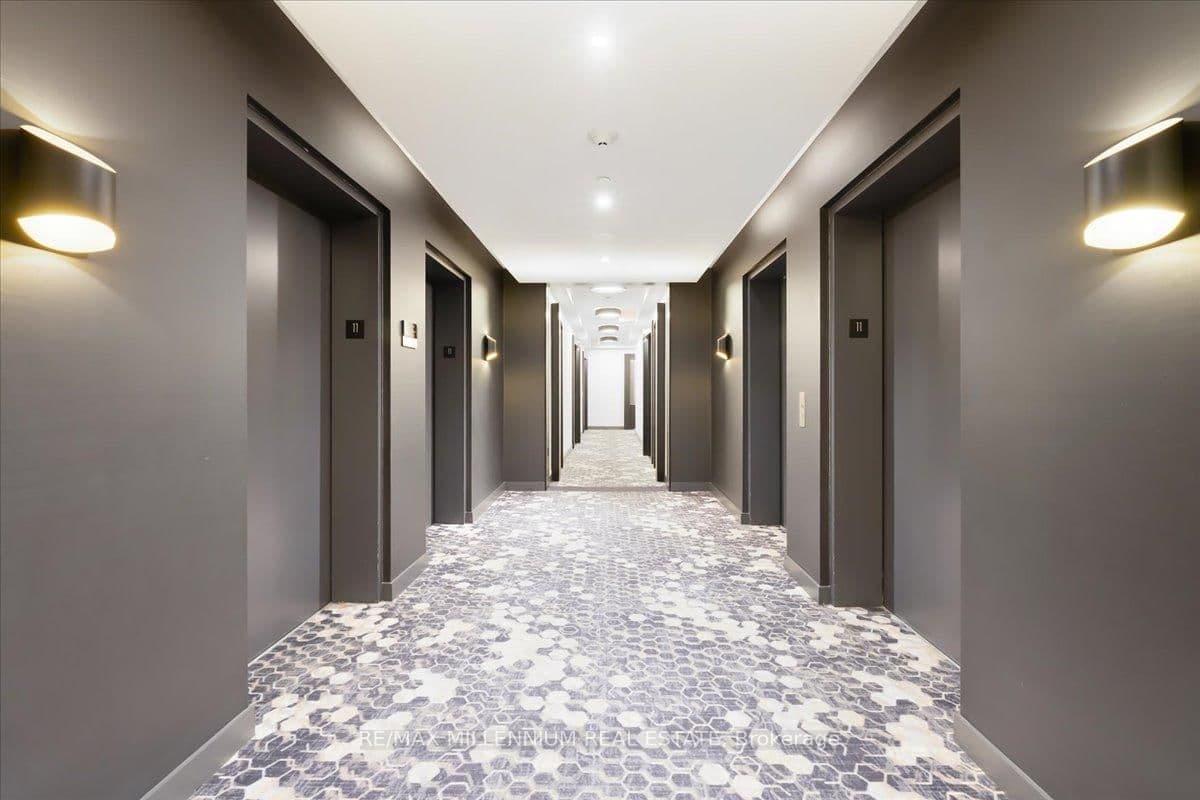 101 Erskine Avenue, Unit 1105 thumbnail 24