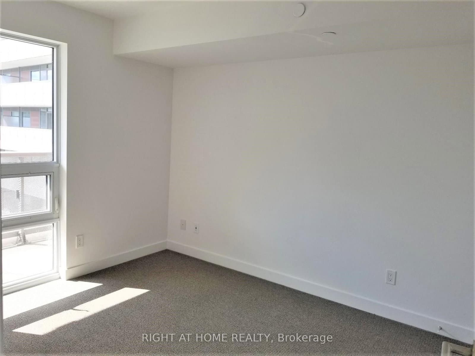 120 Varna Drive, Unit 525 thumbnail 5