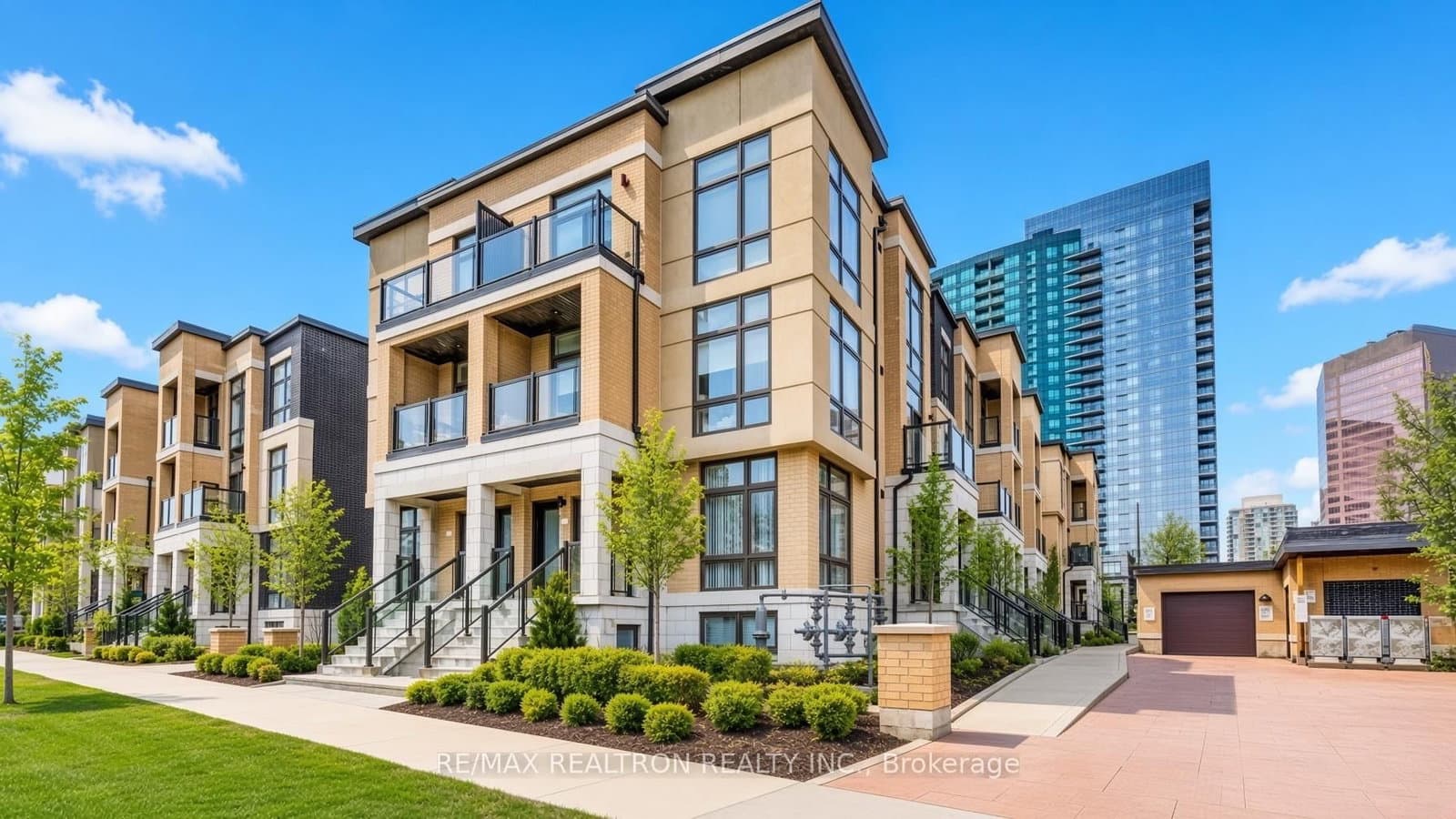 23 Eldora Avenue, Unit 112 - Image 1