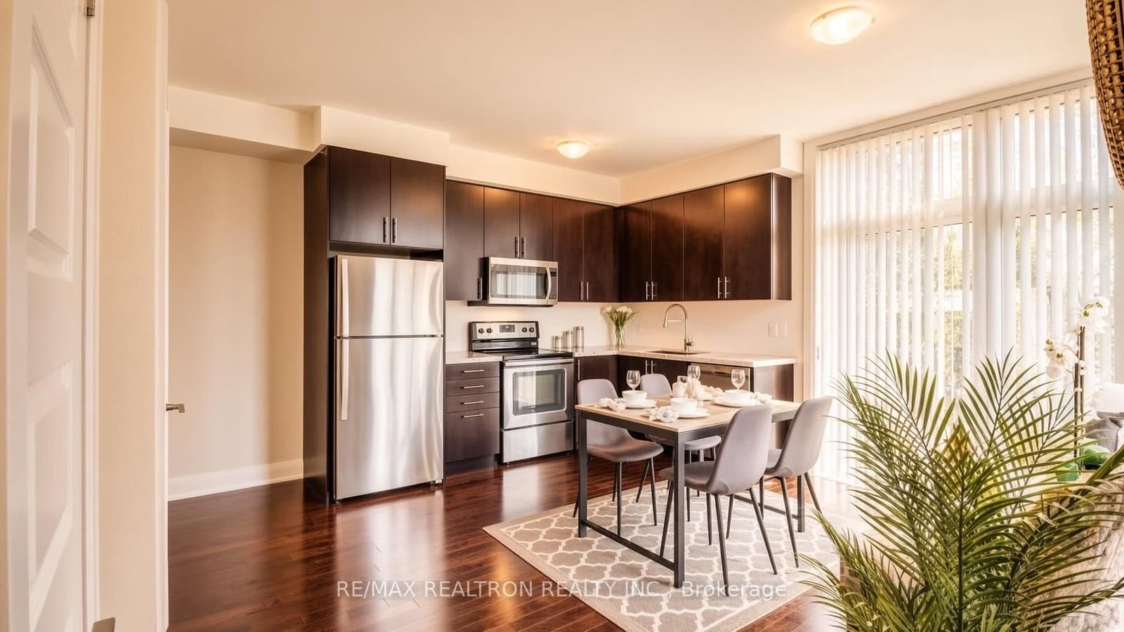 23 Eldora Avenue, Unit 112 thumbnail 3