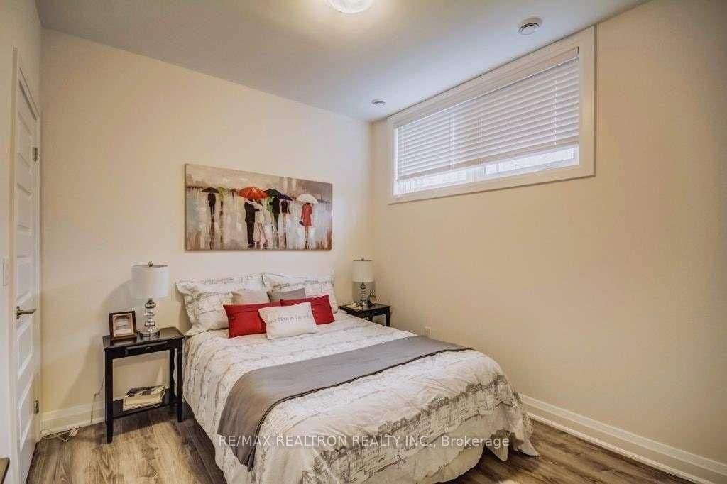23 Eldora Avenue, Unit 112 thumbnail 7