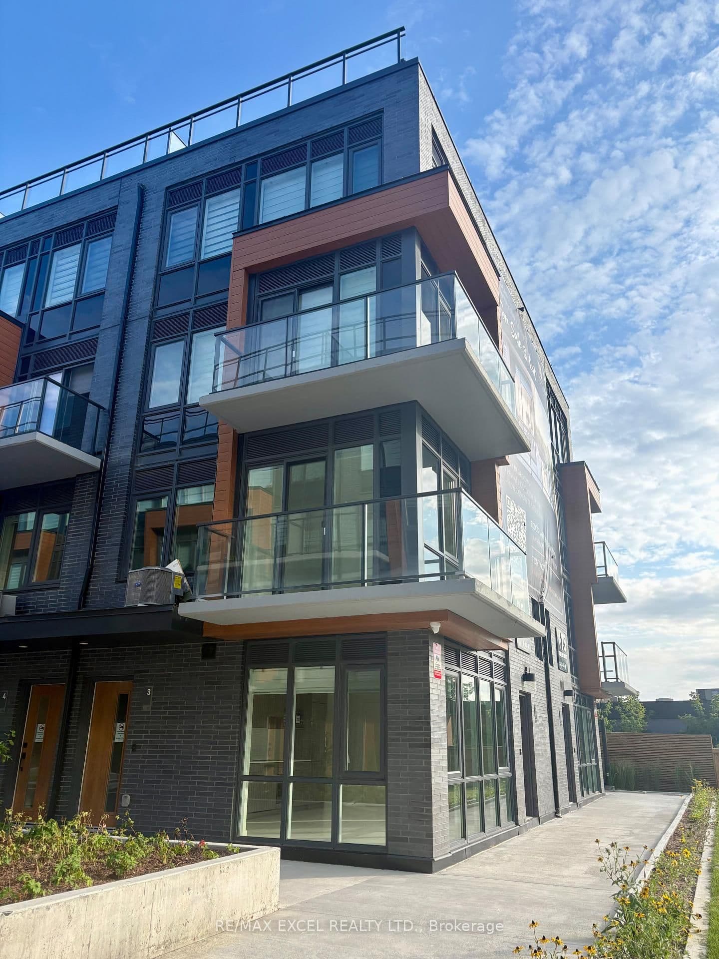 75 Curlew Drive, Unit 2 thumbnail 2