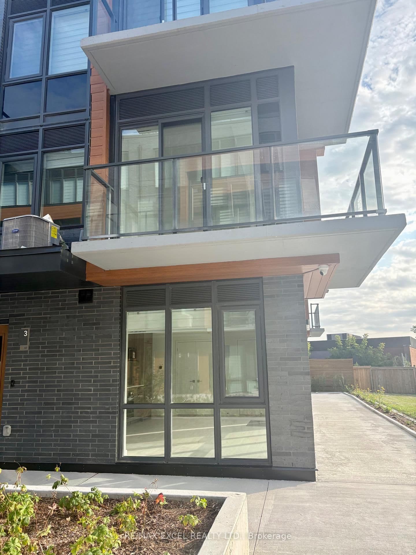 75 Curlew Drive, Unit 2 thumbnail 3