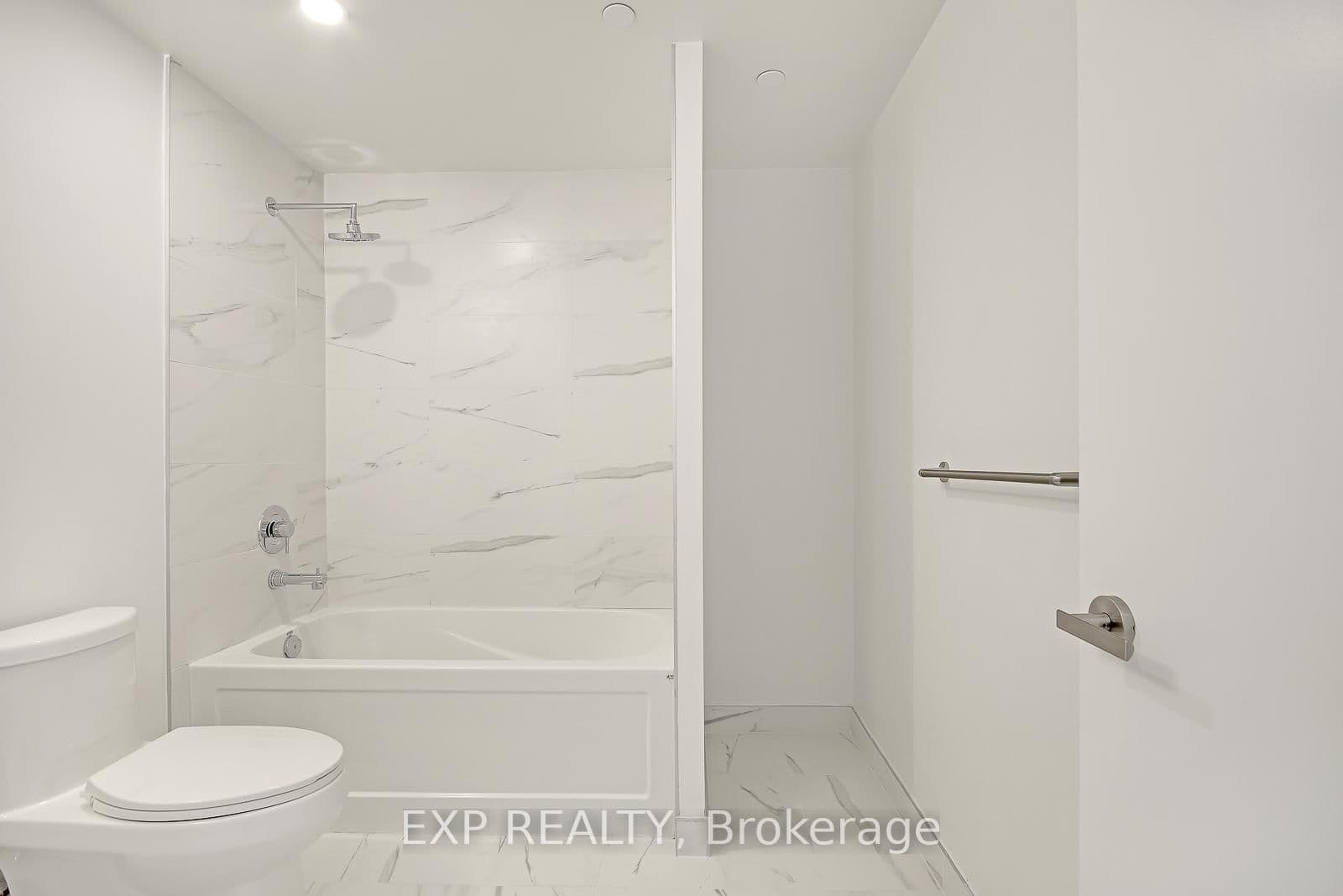 55 Cooper Street, Unit 7103 thumbnail 16