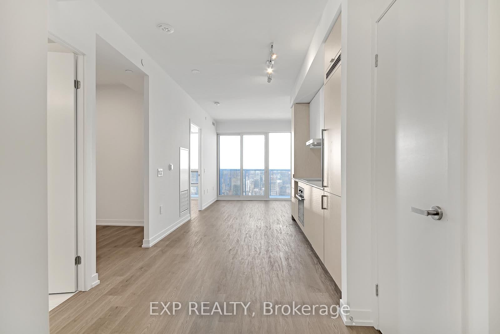 55 Cooper Street, Unit 7103 thumbnail 4