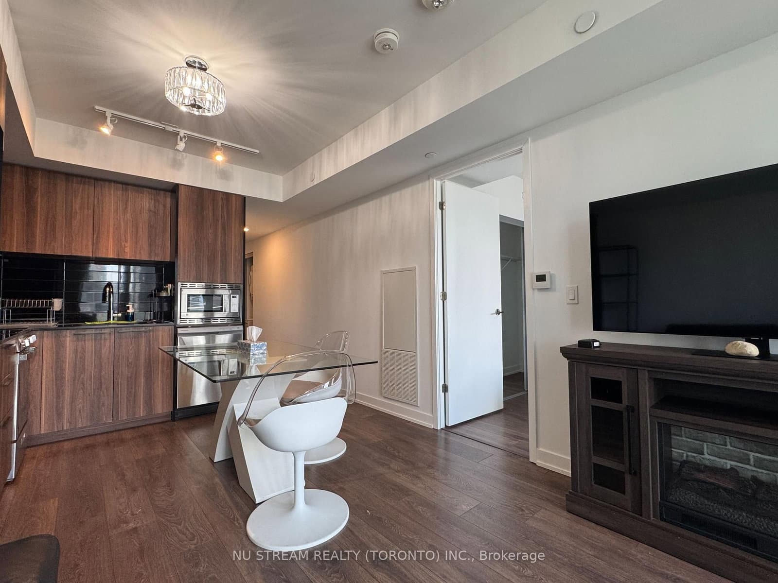 501 Yonge Street, Unit 1710 thumbnail 10