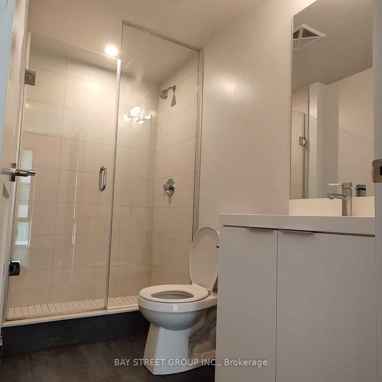 8 Widmer Street, Unit 1612 thumbnail 11