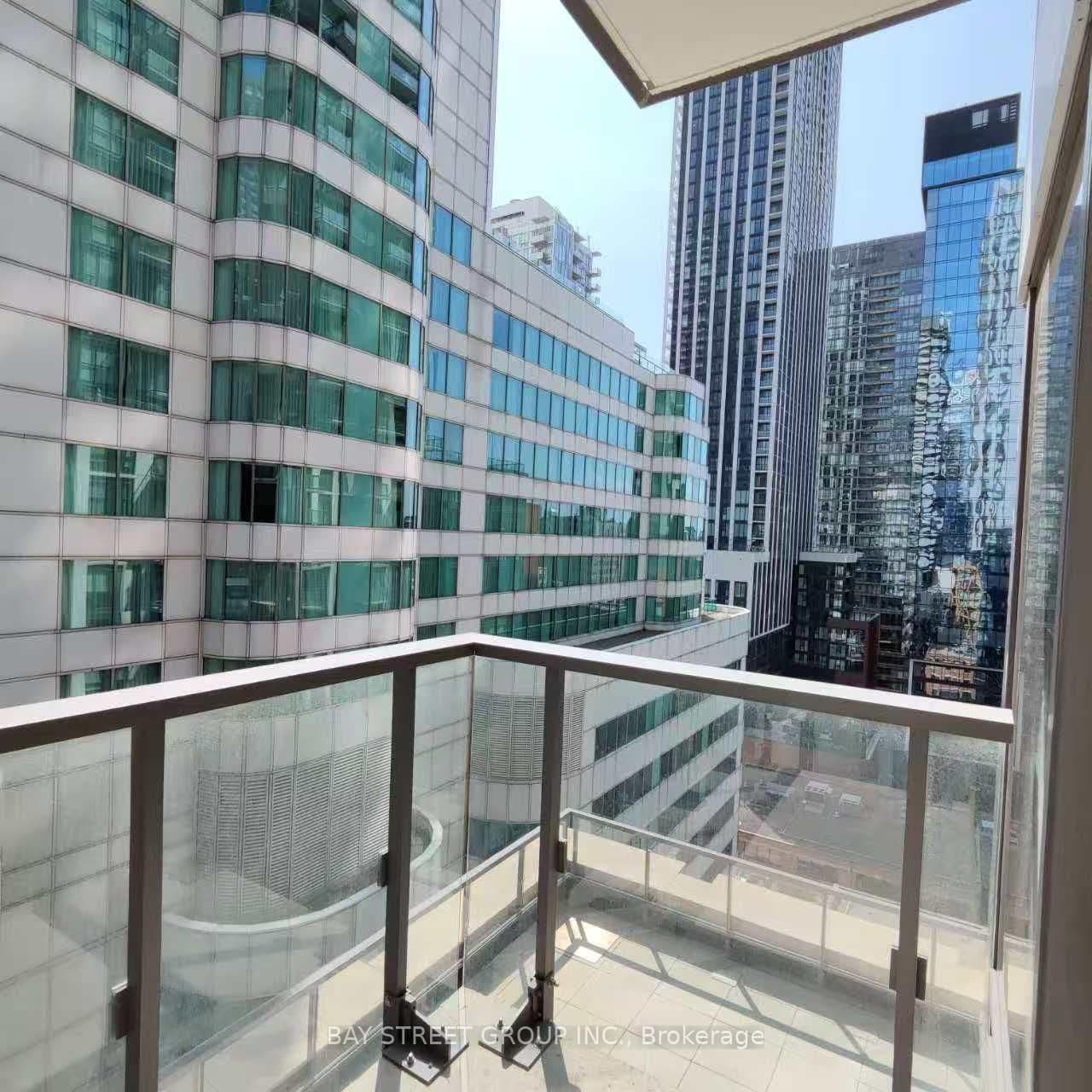 8 Widmer Street, Unit 1612 thumbnail 24