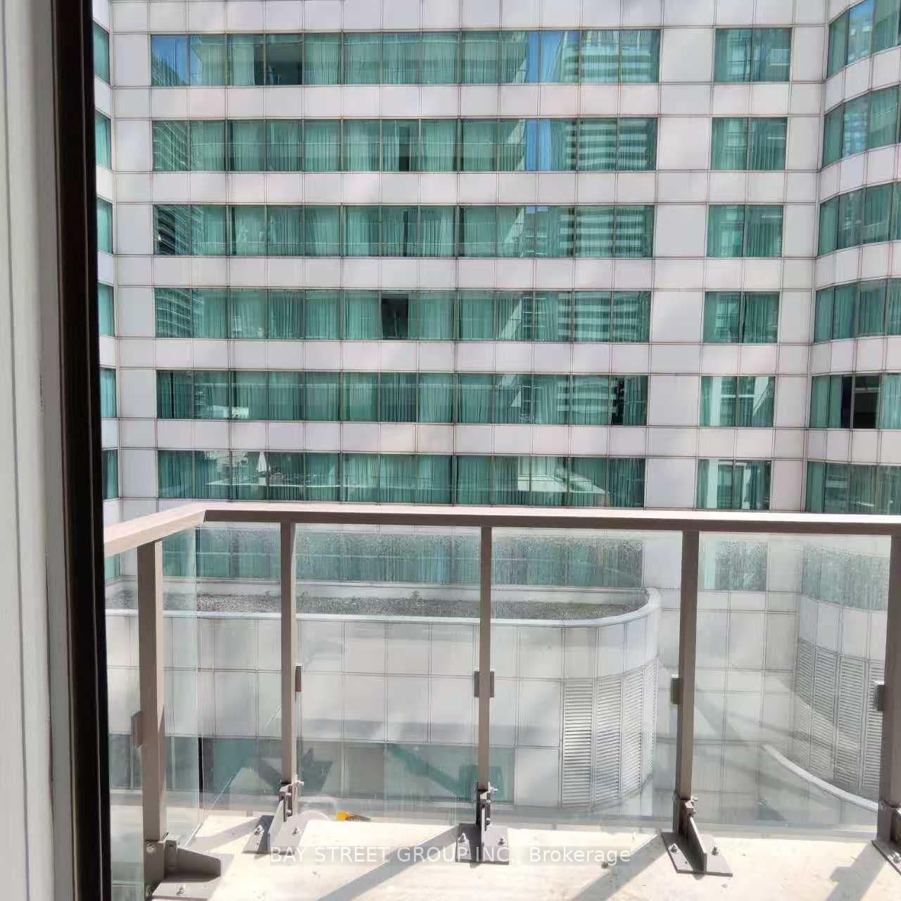 8 Widmer Street, Unit 1612 thumbnail 27