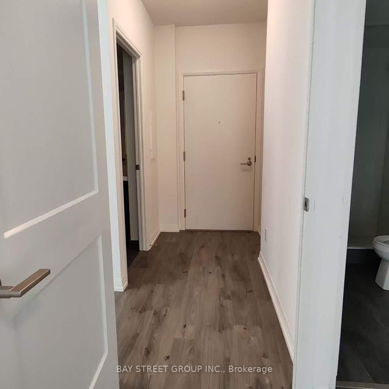 8 Widmer Street, Unit 1612 thumbnail 7