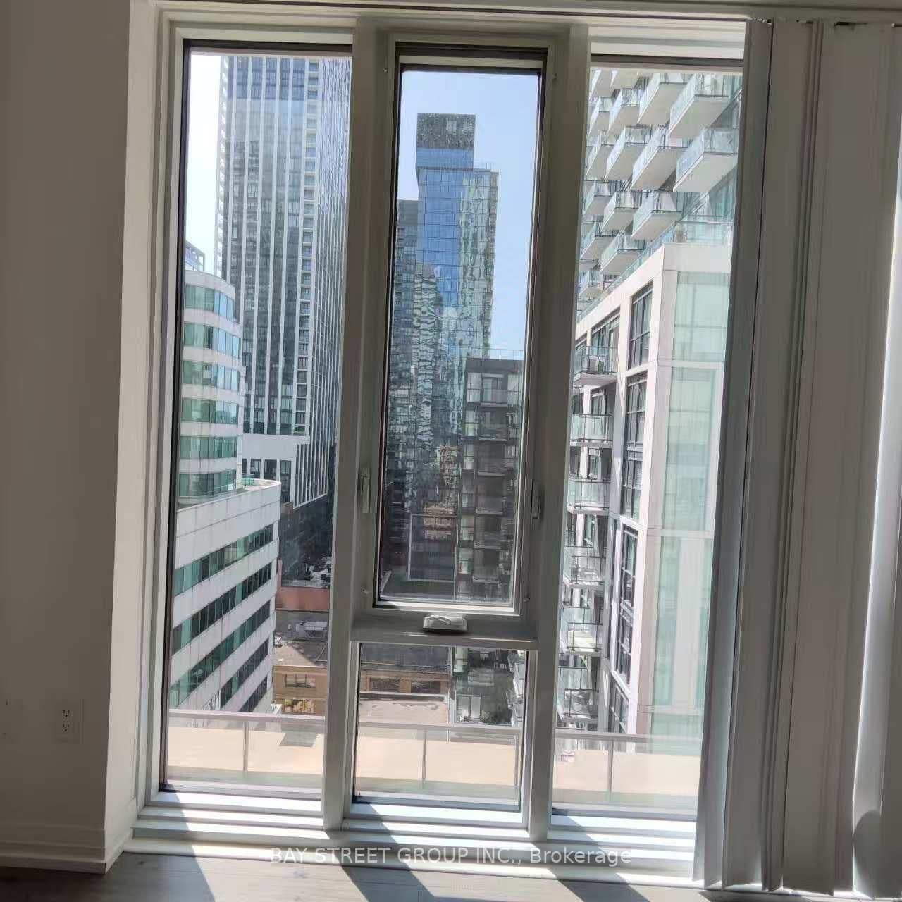 8 Widmer Street, Unit 1612 thumbnail 9