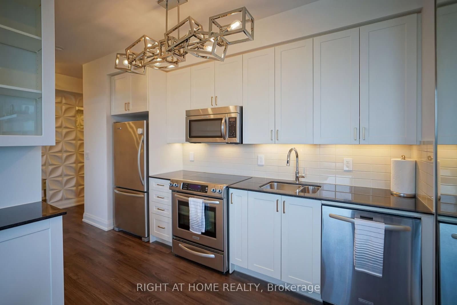 18 Graydon Hall Drive, Unit 1509 thumbnail 7