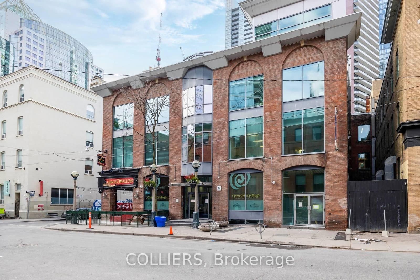 14 Duncan Street, Unit 204 - Image 1