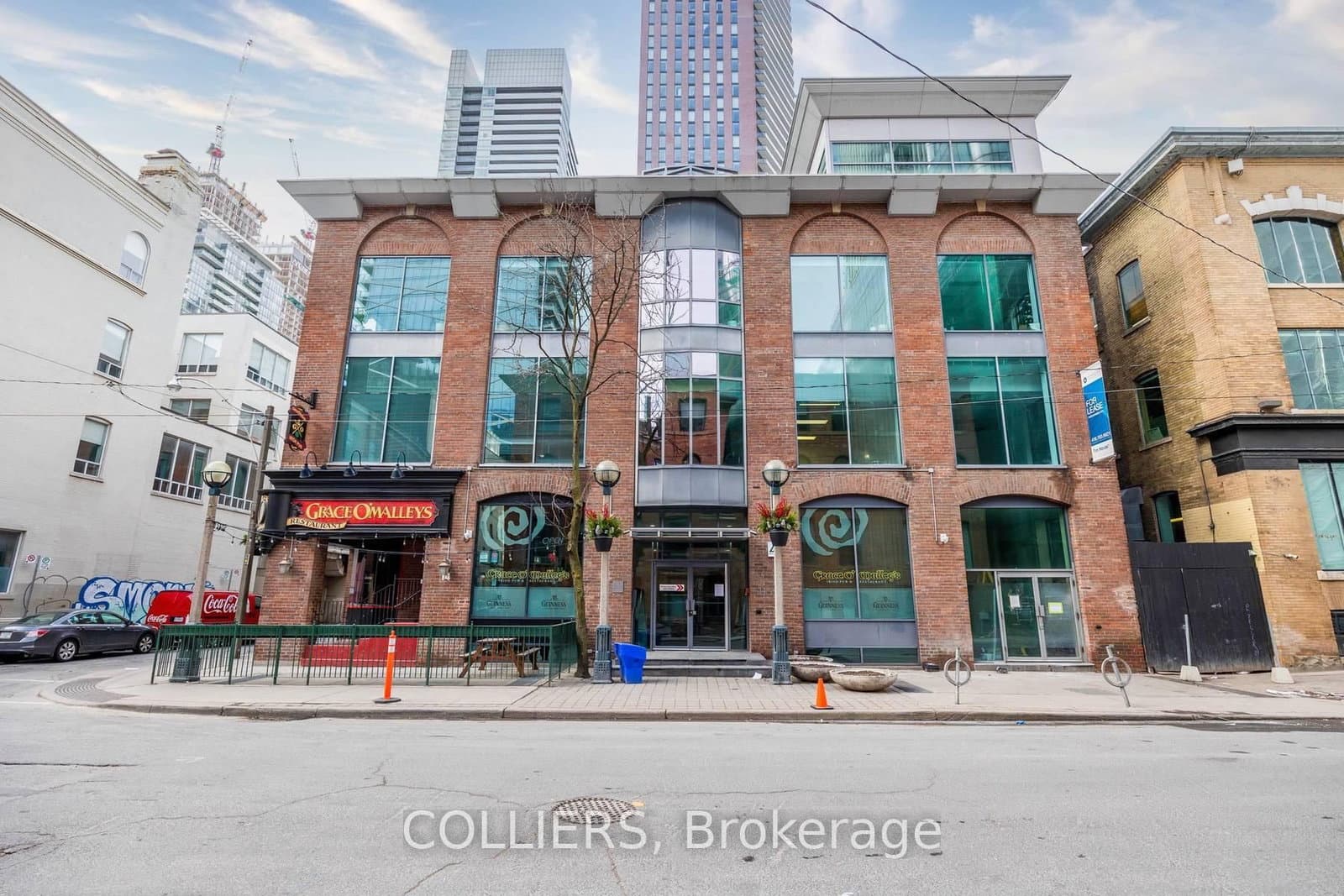 14 Duncan Street, Unit 204 thumbnail 2