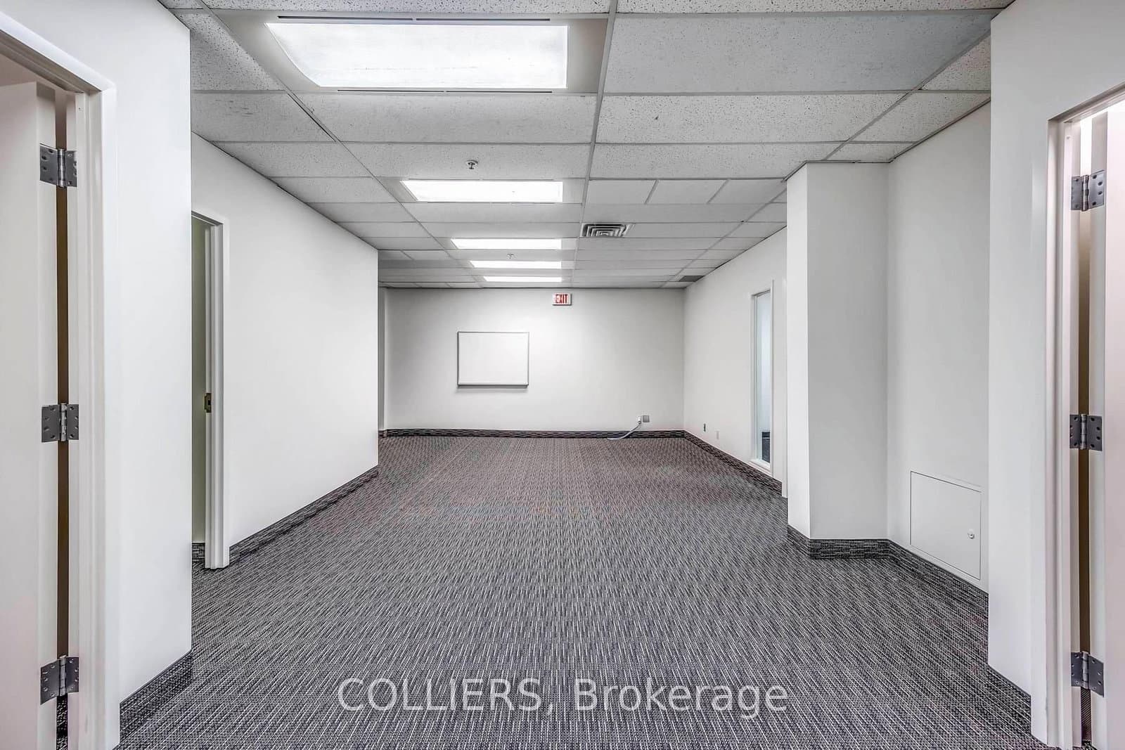 14 Duncan Street, Unit 204 thumbnail 9