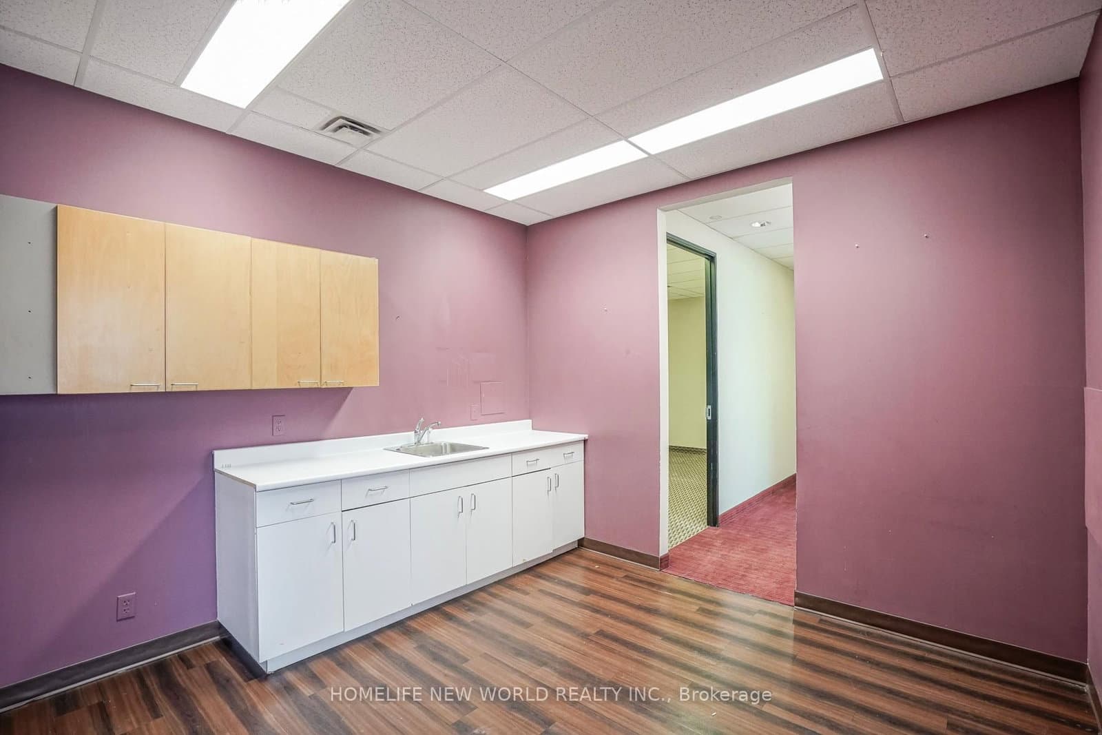 920 Yonge Street, Unit Level 7 thumbnail 15