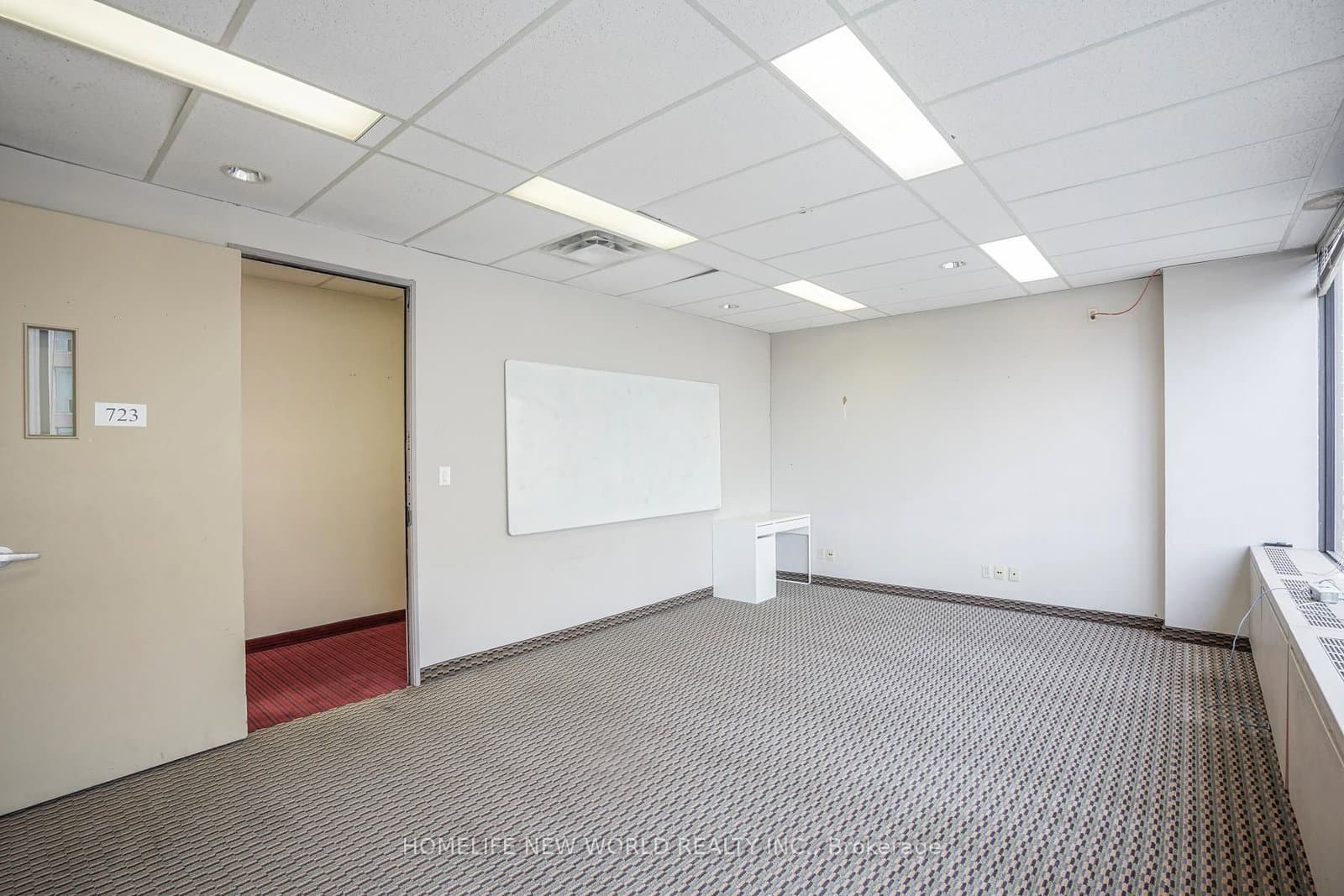 920 Yonge Street, Unit Level 7 thumbnail 21