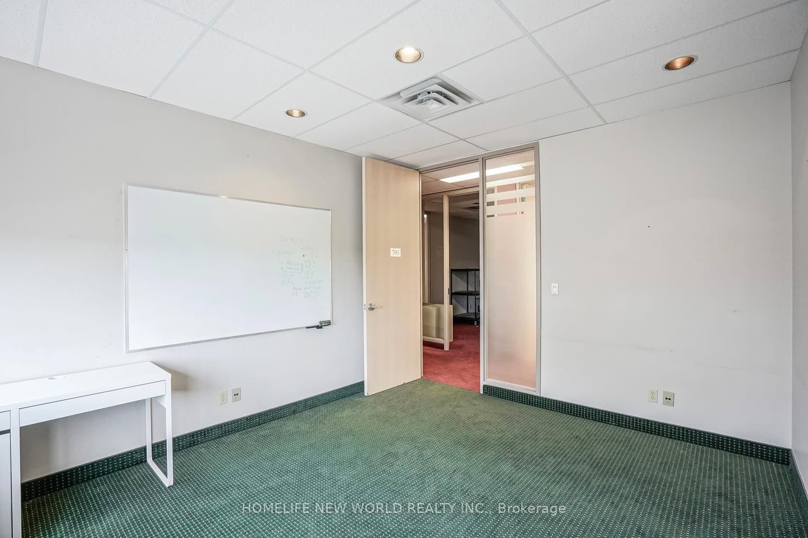 920 Yonge Street, Unit Level 7 thumbnail 35