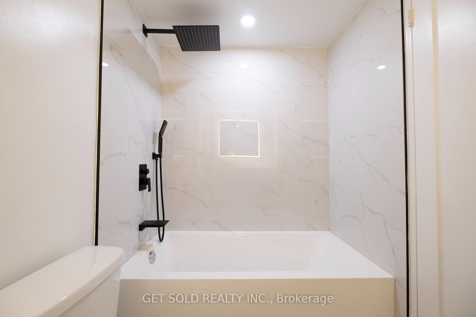 120 Dundalk Drive, Unit 405 thumbnail 19