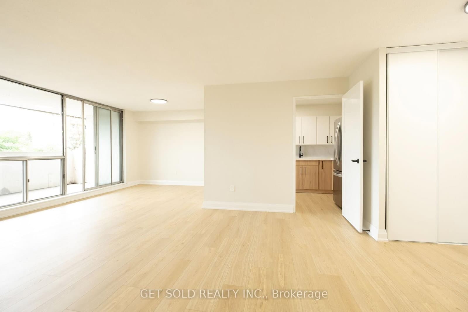 120 Dundalk Drive, Unit 405 thumbnail 7