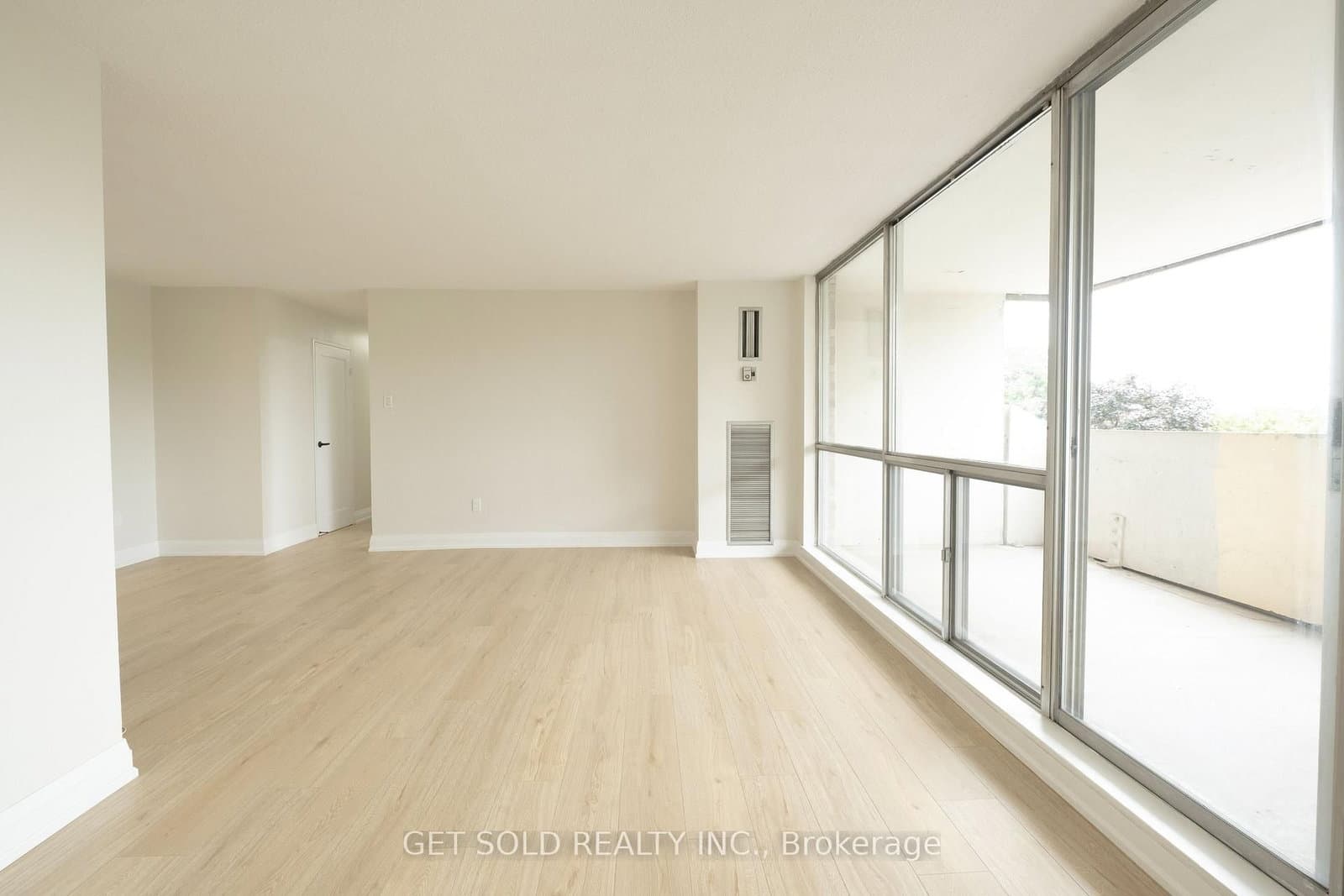 120 Dundalk Drive, Unit 405 thumbnail 9