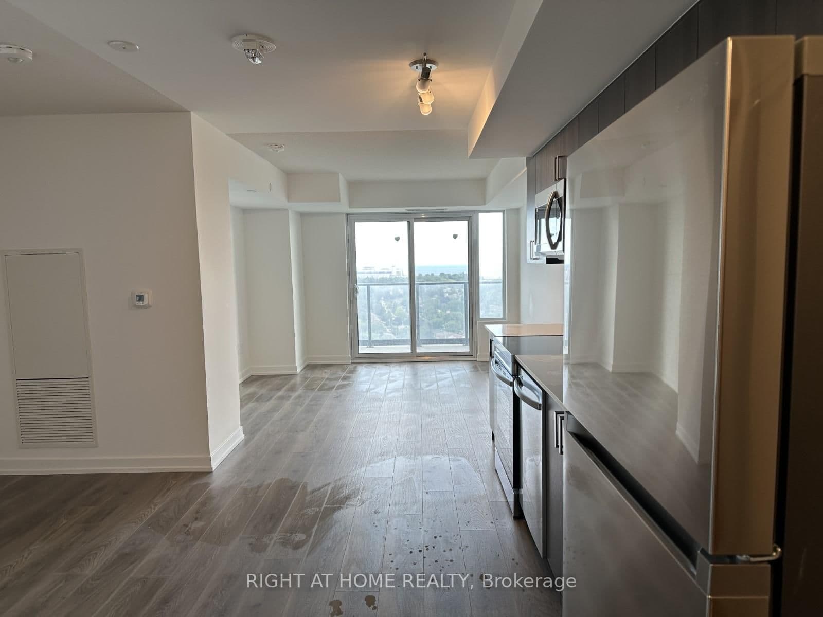 1435 Celebration Drive, Unit 2204 thumbnail 7