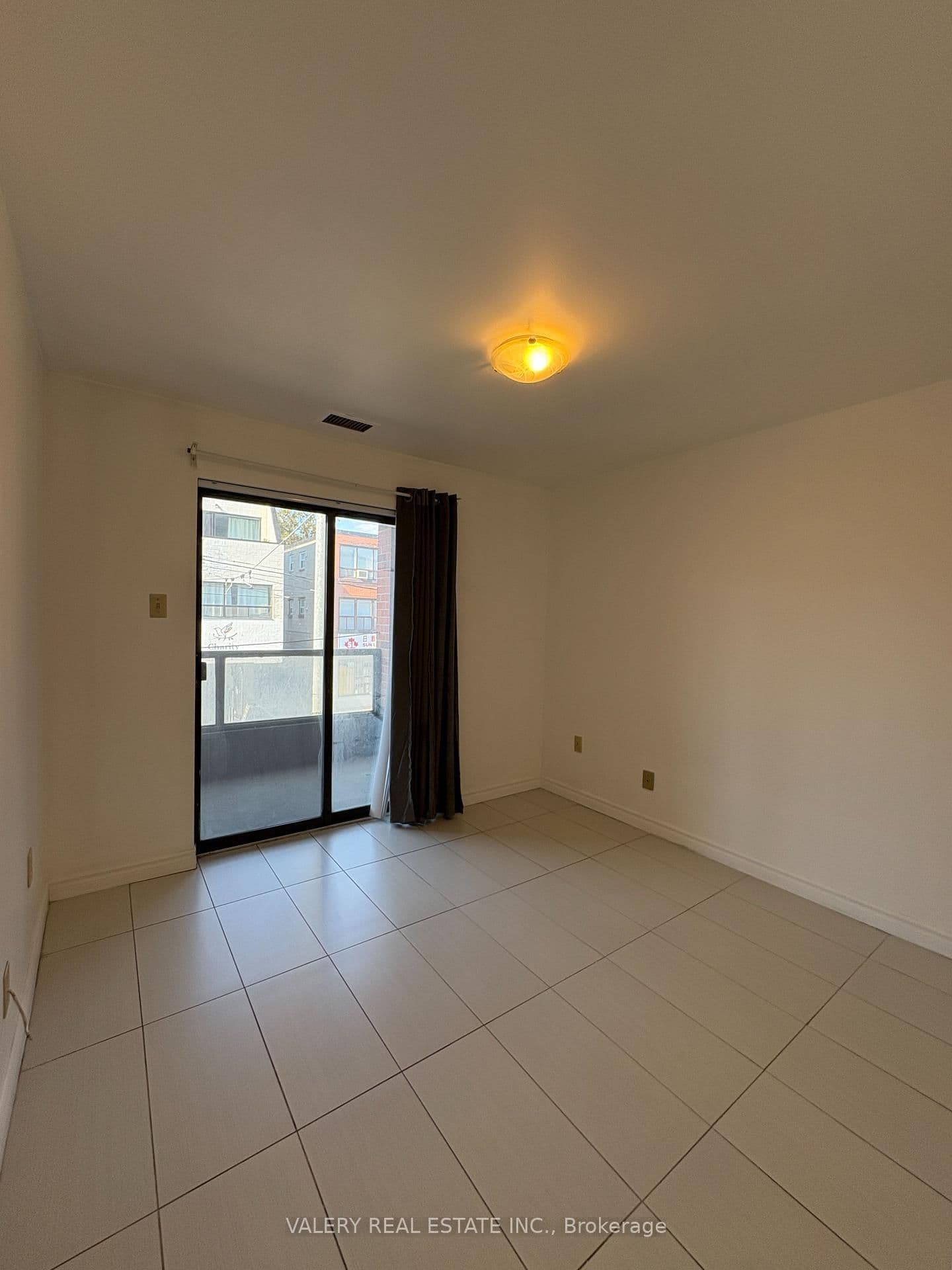 603 Gerrard Street E, Unit 2 thumbnail 10