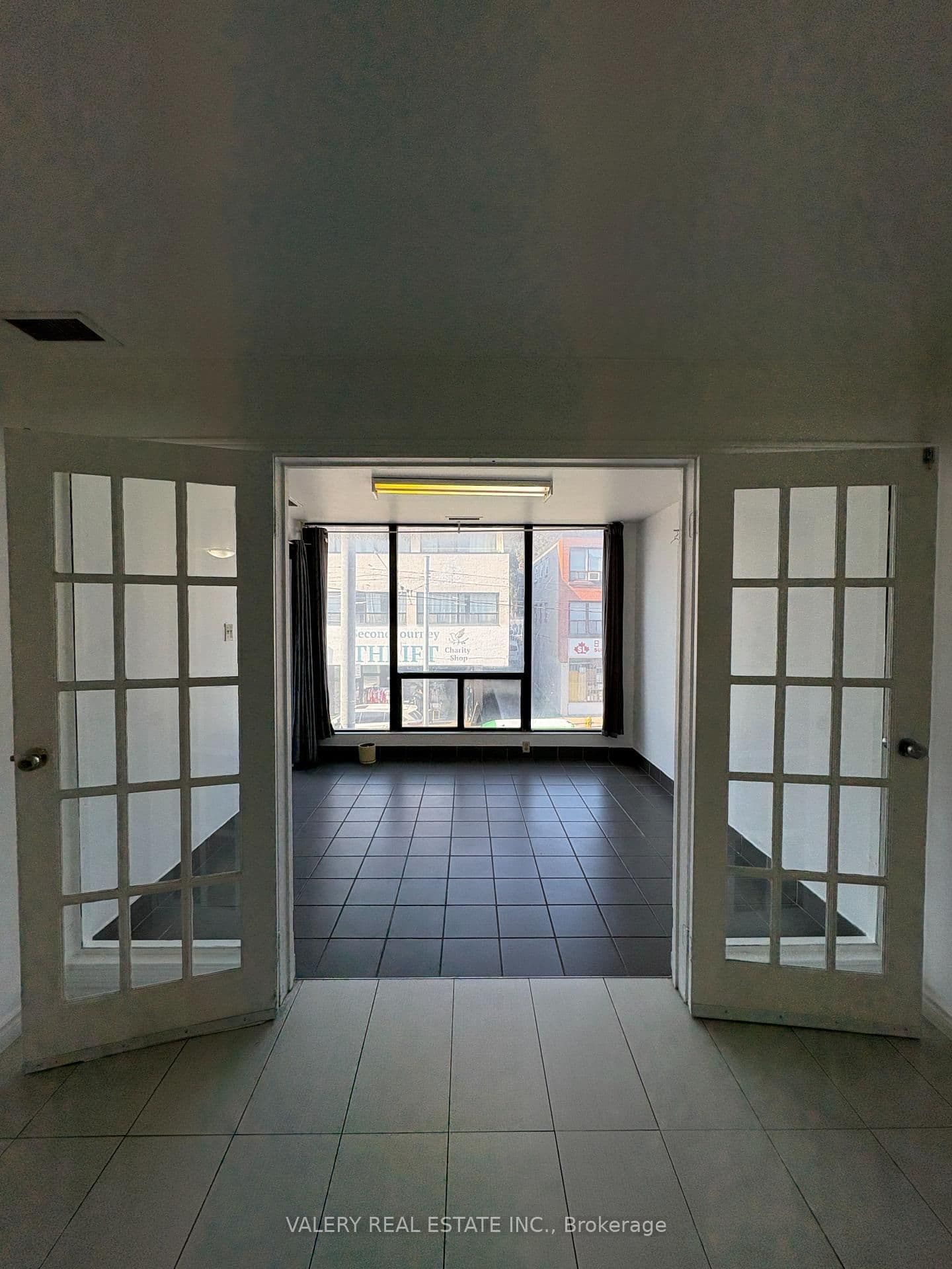 603 Gerrard Street E, Unit 2 thumbnail 2