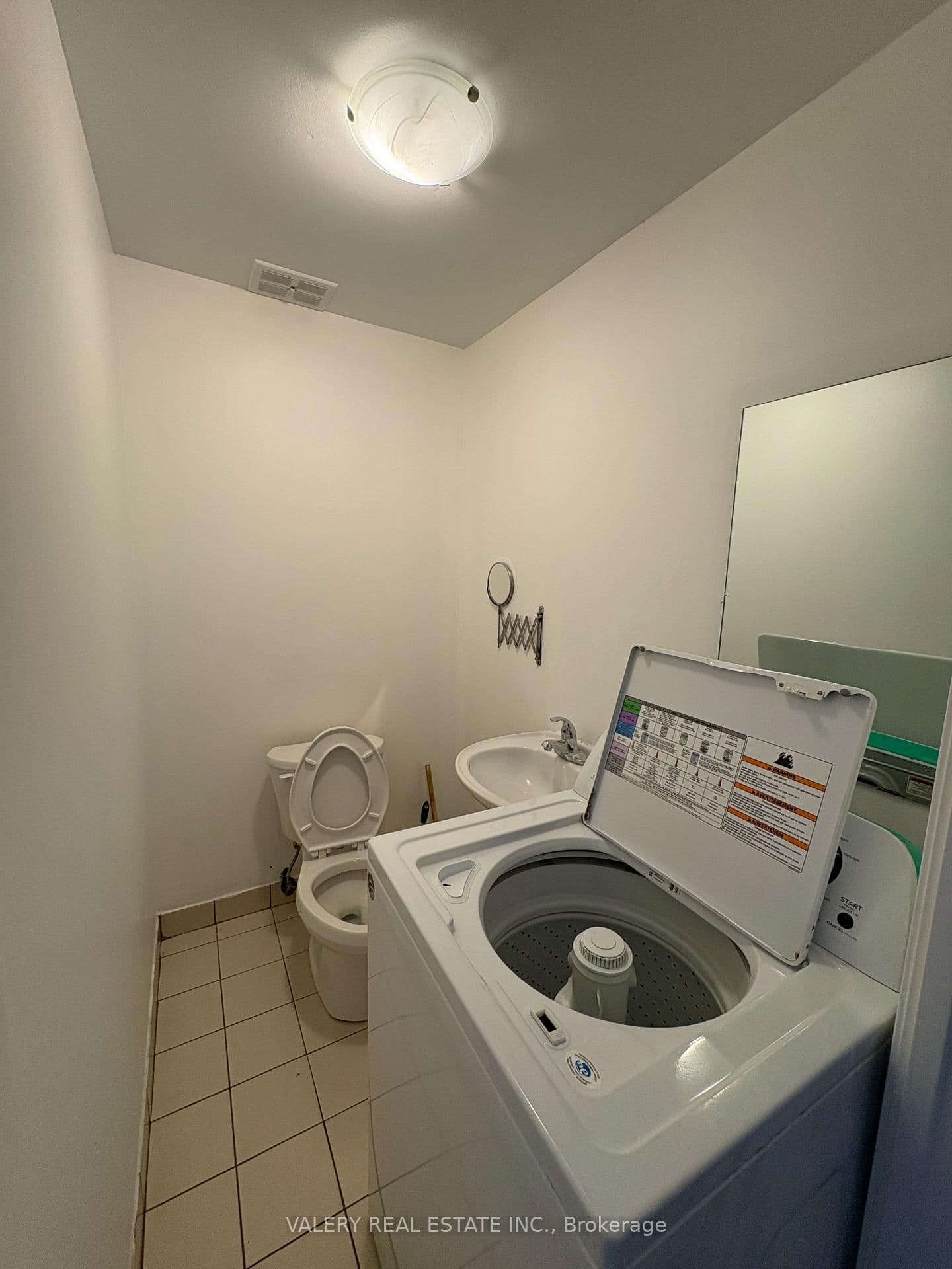 603 Gerrard Street E, Unit 2 thumbnail 9