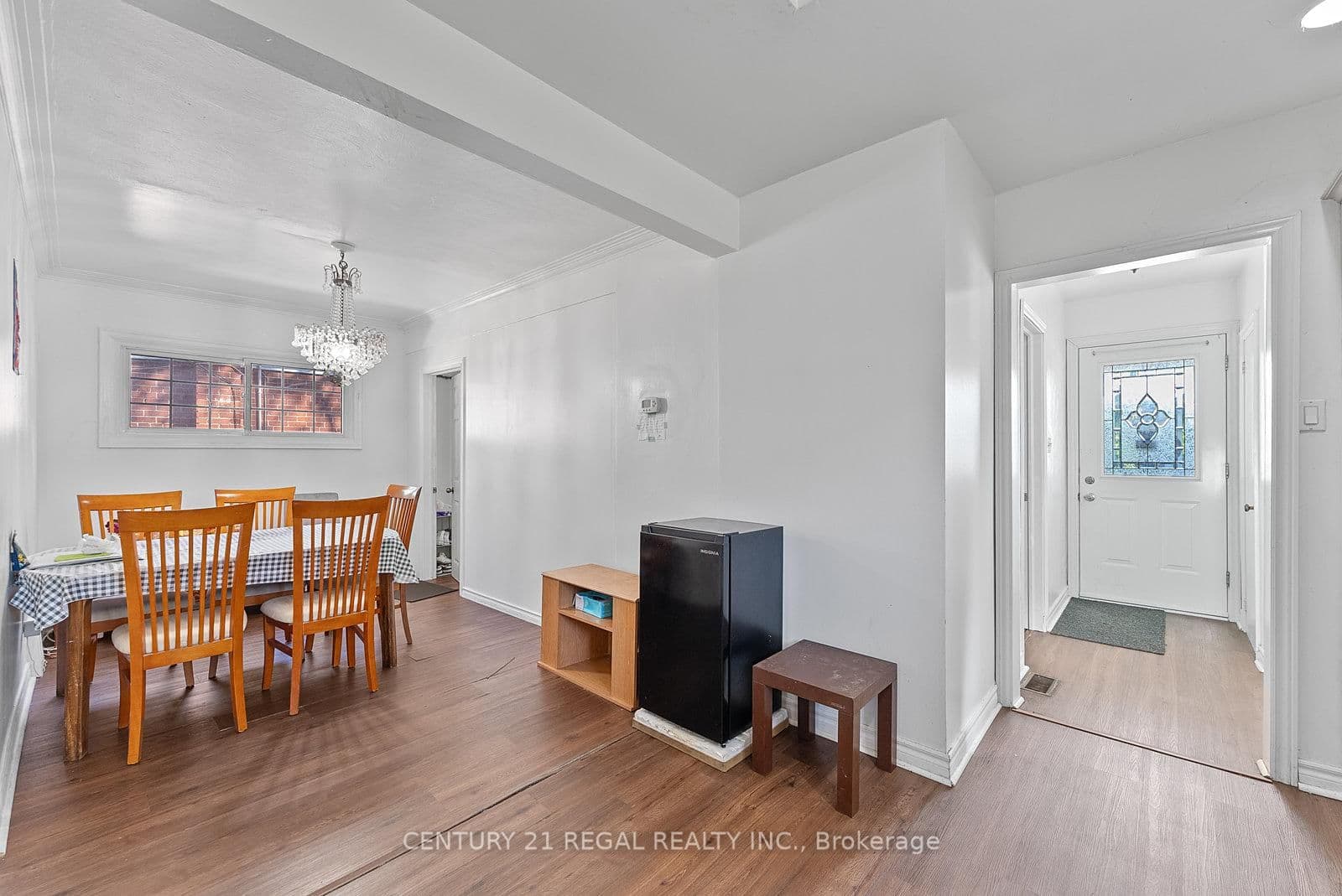 106 FLORA Drive thumbnail 9
