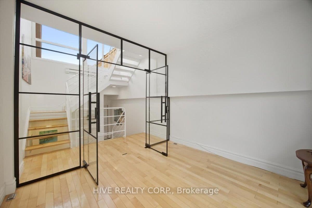957 Broadview Avenue, Unit D thumbnail 33