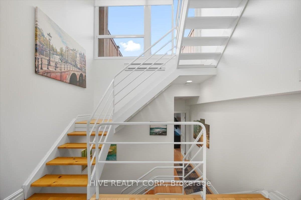 957 Broadview Avenue, Unit D thumbnail 34