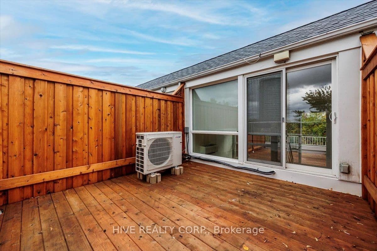 957 Broadview Avenue, Unit D thumbnail 41
