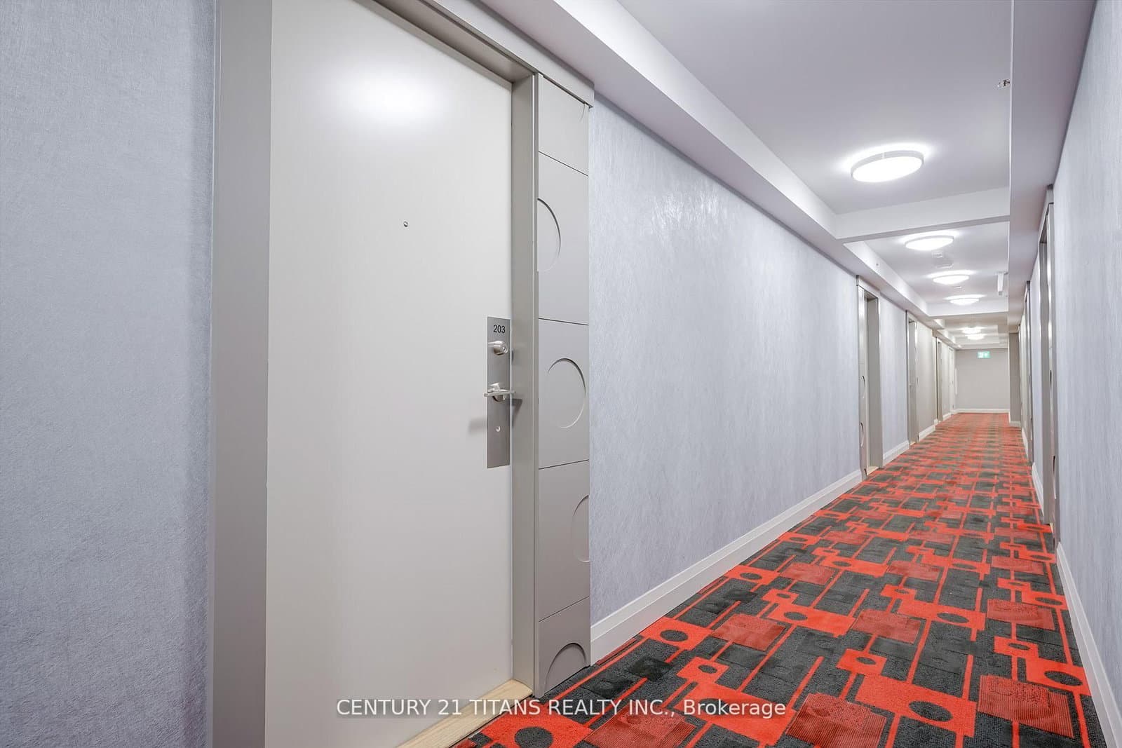 30 Meadowglen Place, Unit 203 thumbnail 4