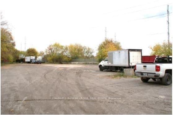 8815 Sheppard Avenue thumbnail 5