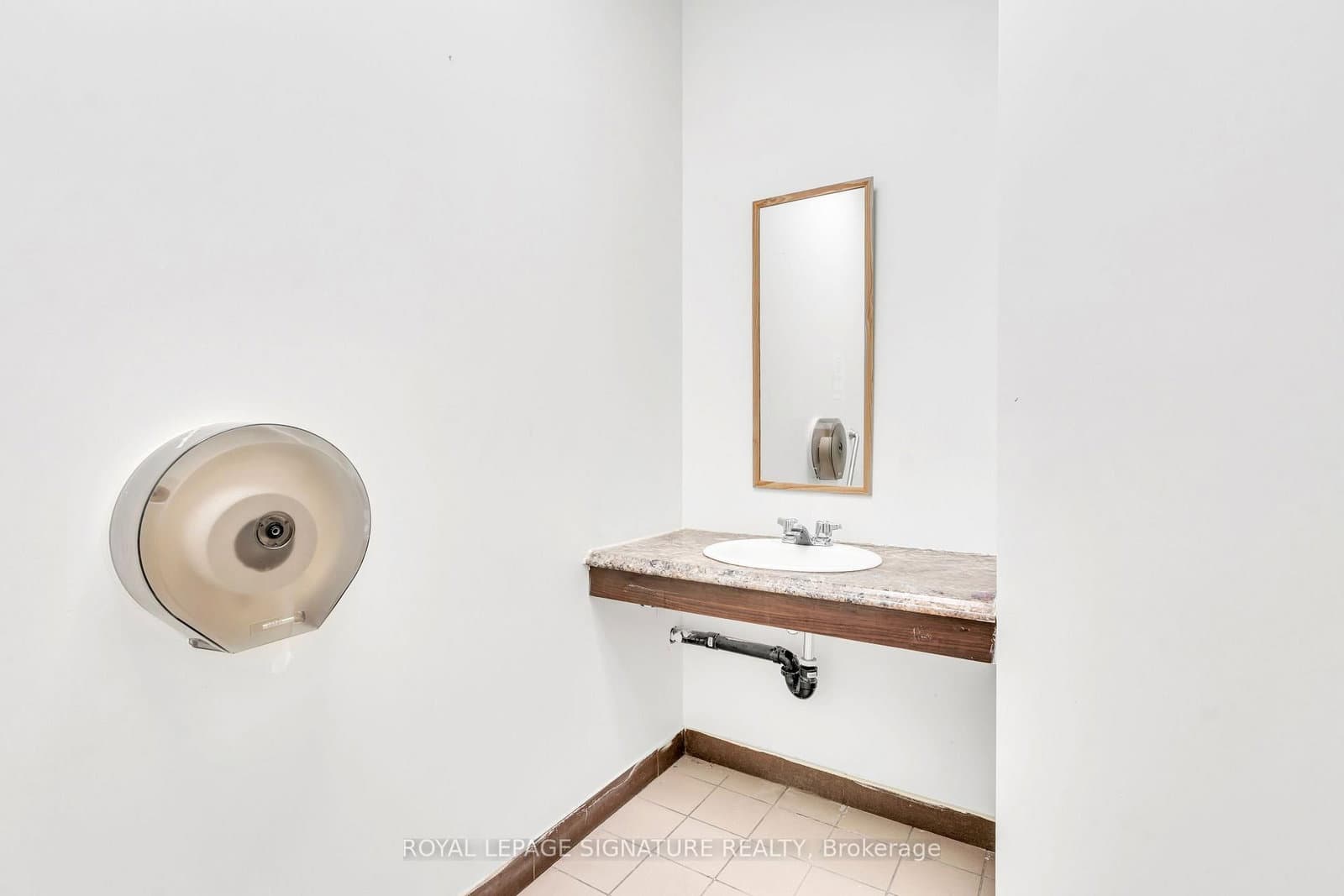 3155 Eglinton Avenue E, Unit 4 thumbnail 3