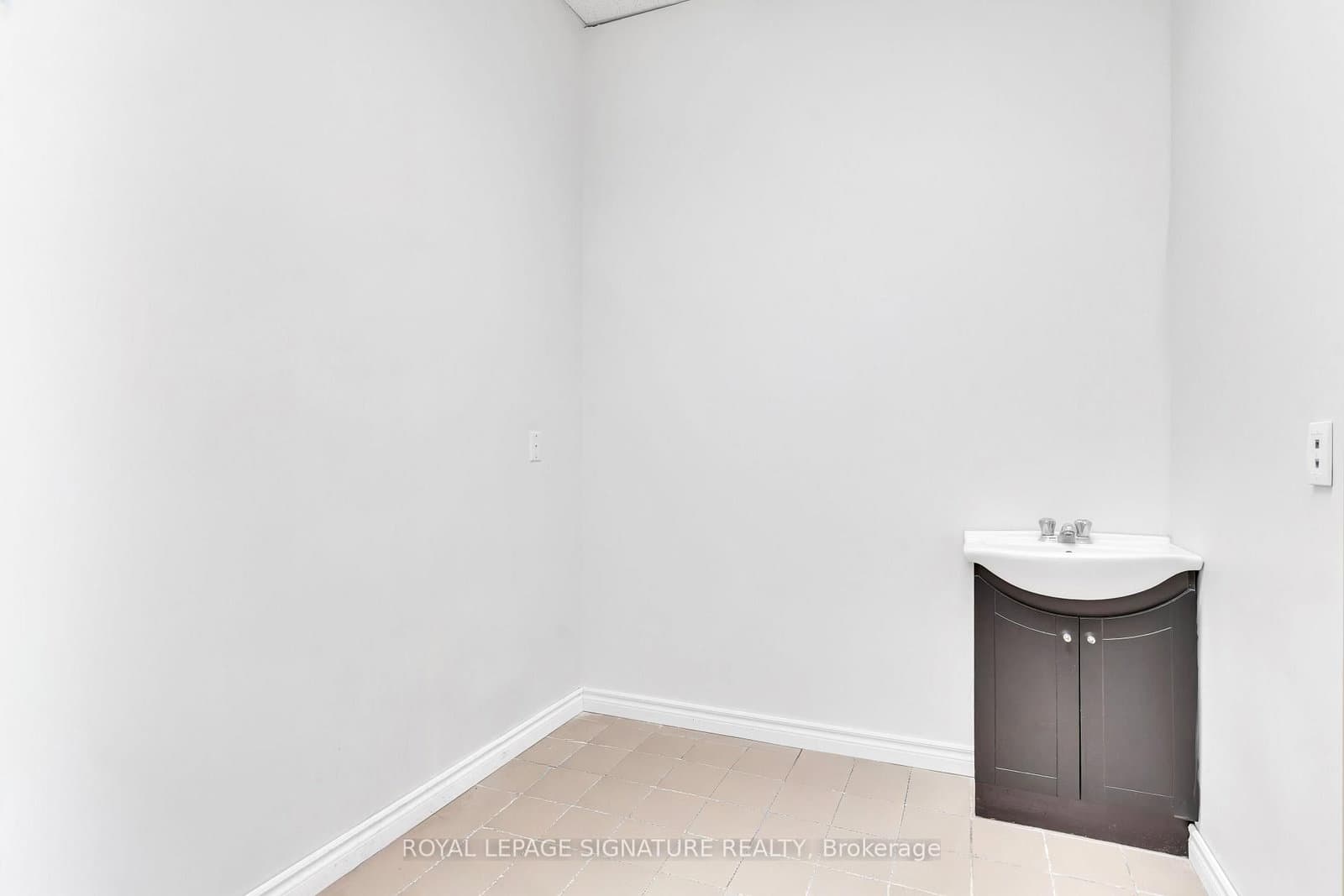 3155 Eglinton Avenue E, Unit 4 thumbnail 8