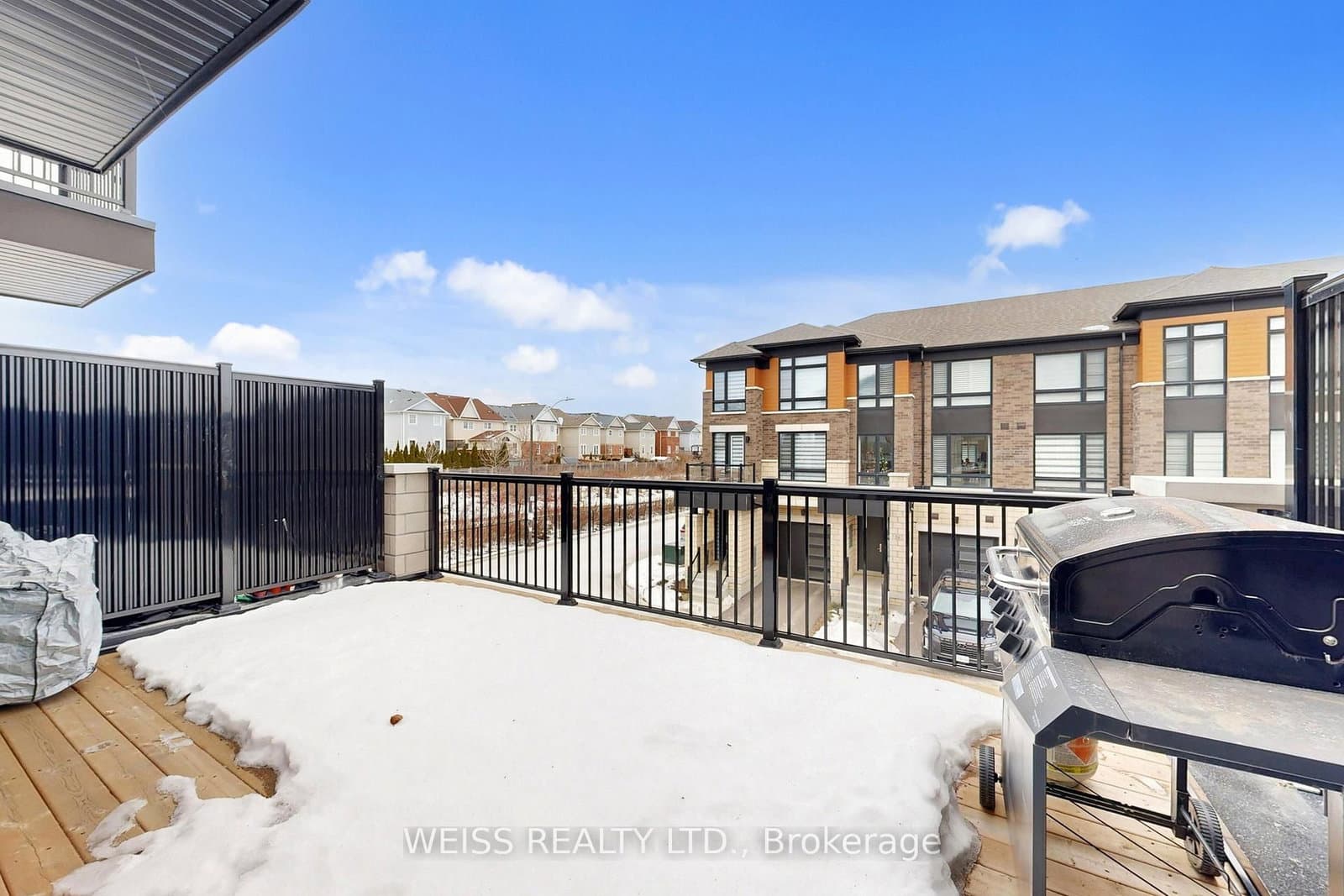6729 Thickson Road N thumbnail 45
